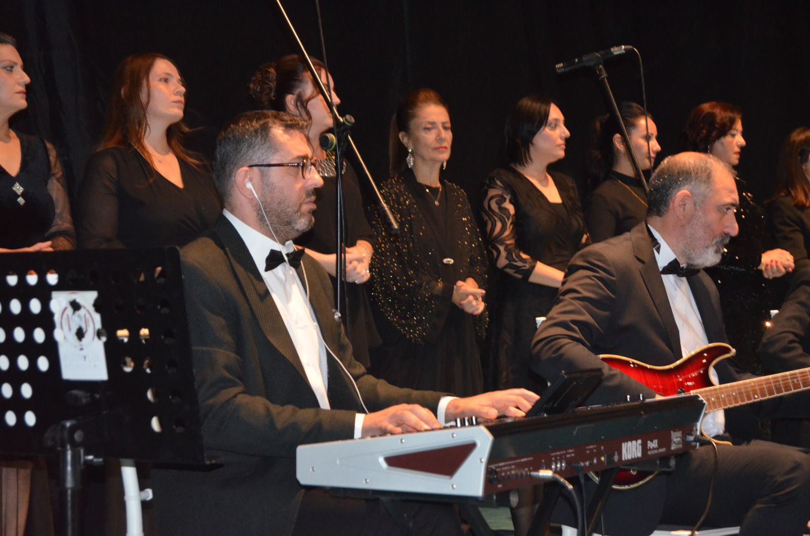BALIKESİR LİSESİ’NDE CUMHURİYET KONSERİ