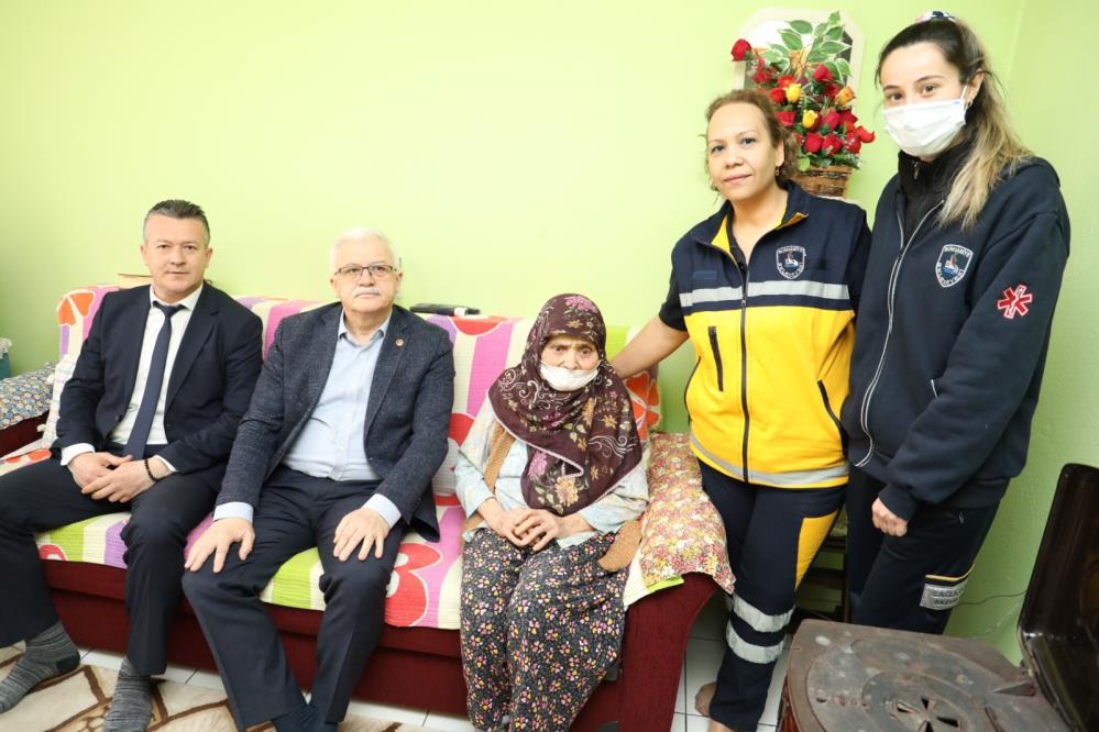 BURHANİYE’DE “YALNIZ DEĞİLSİNİZ” PROJESİ DEVAM EDİYOR