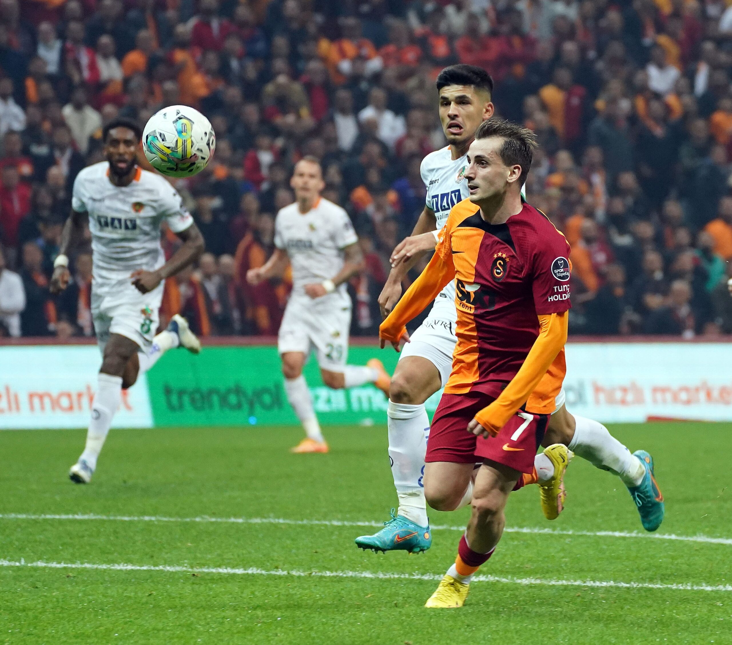 GALATASARAY-CORENDON ALANYASPOR BERABERE KALDI