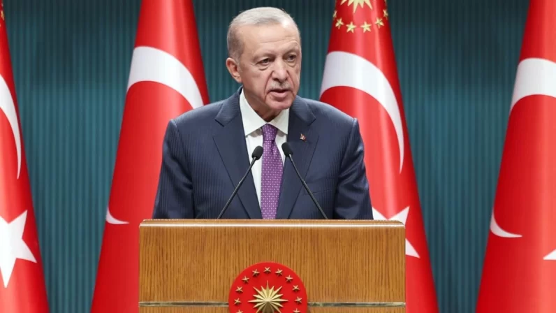 Cumhurbaşkanı Erdoğan öğrencilere yönelik yeni kredi ve burs miktarlarını açıkladı